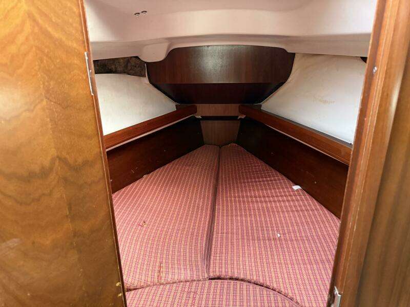 Animus Victus 31ft Beneteau Yacht For Sale