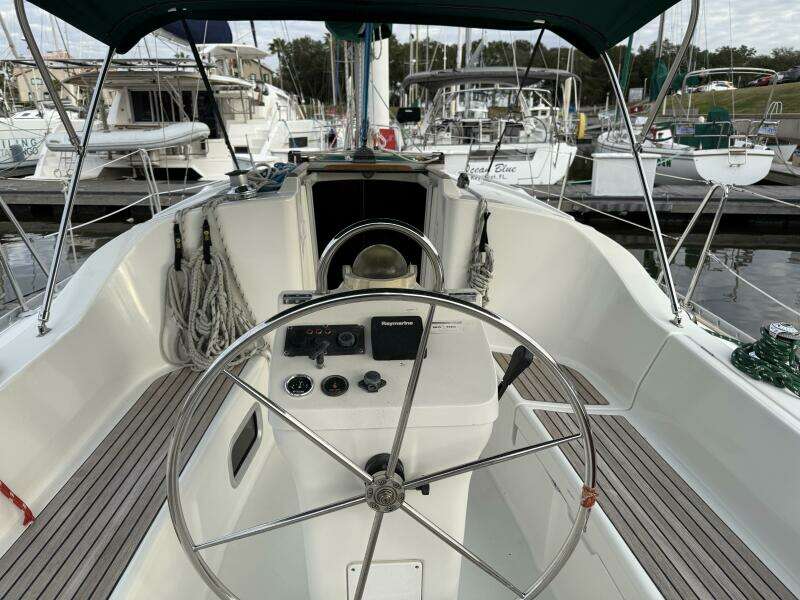 Animus Victus 31ft Beneteau Yacht For Sale