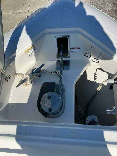 35ft Boston Whaler Yacht For Sale