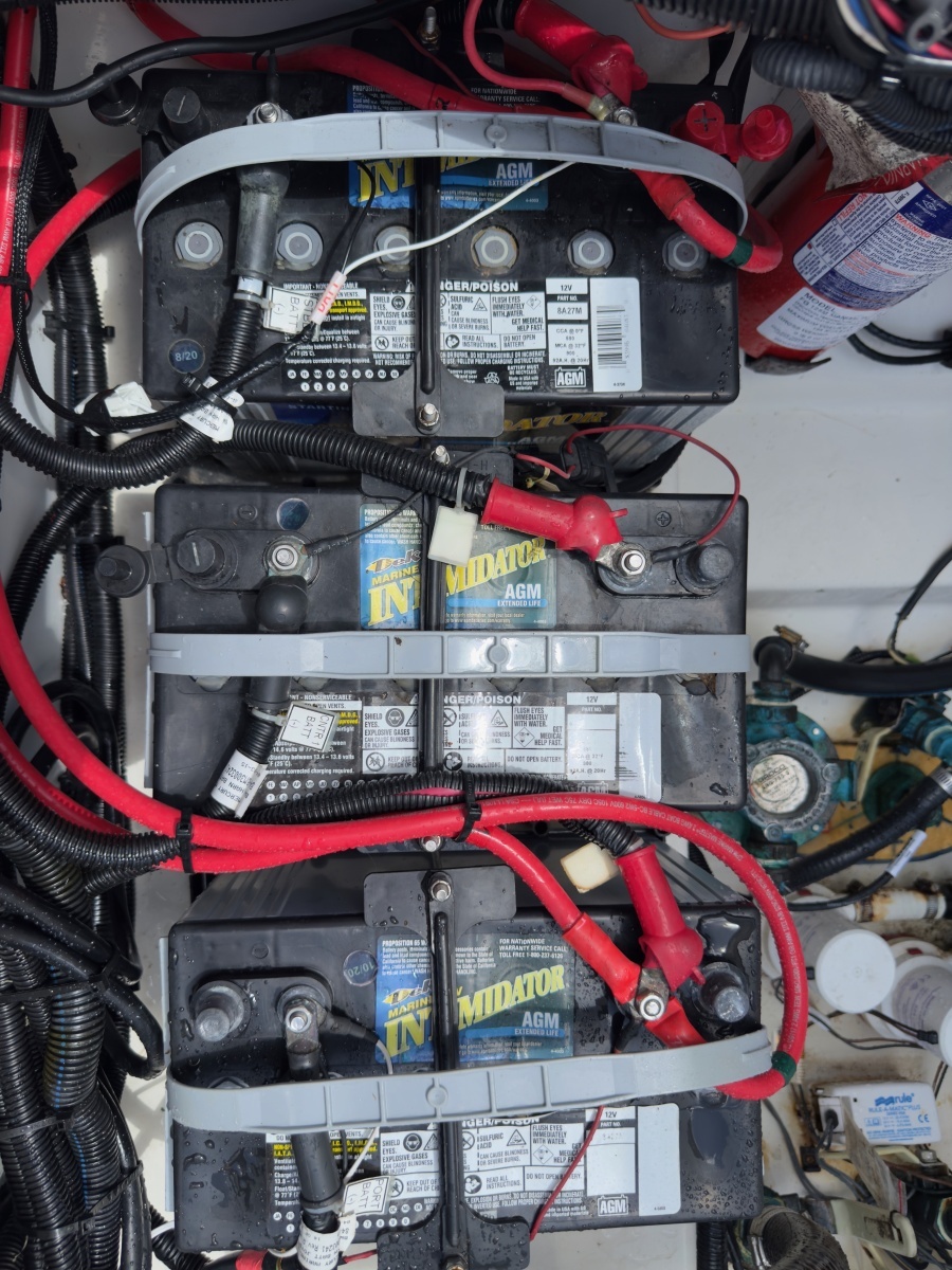 2016 Boston Whaler 350 Outrage