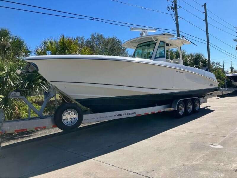 35ft Boston Whaler Yacht For Sale