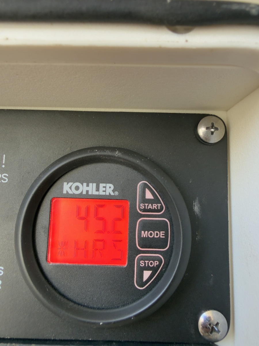 2016 Boston Whaler 350 Outrage