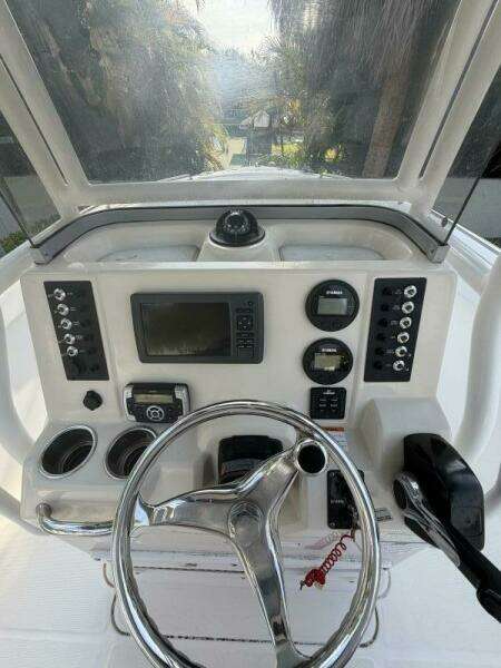 21ft Robalo Yacht For Sale