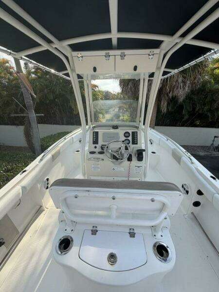 21ft Robalo Yacht For Sale