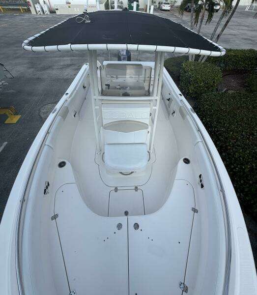21ft Robalo Yacht For Sale