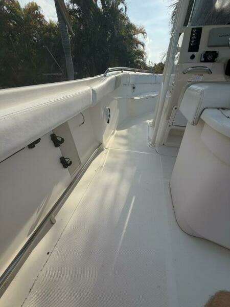 21ft Robalo Yacht For Sale