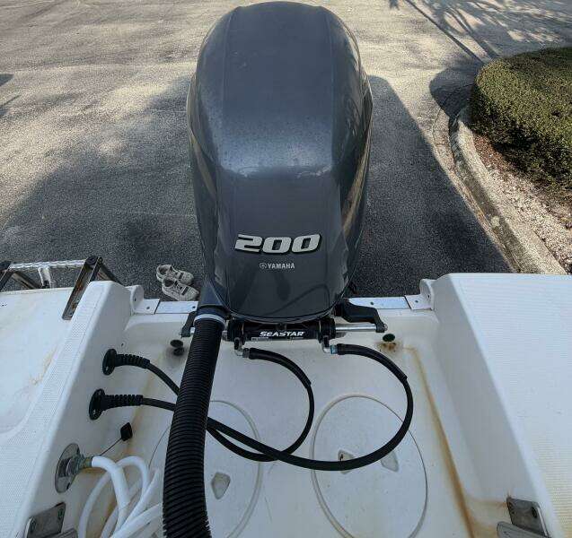 21ft Robalo Yacht For Sale