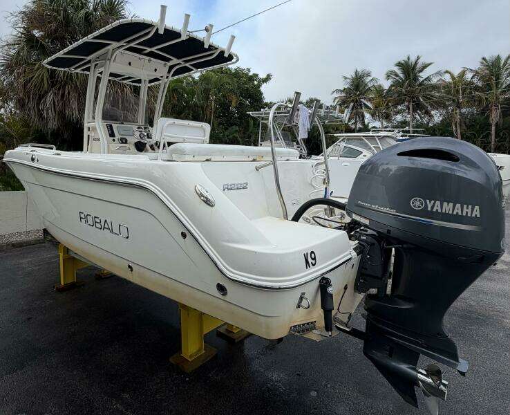 21ft Robalo Yacht For Sale
