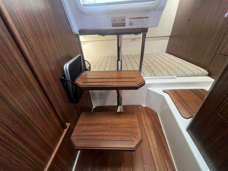 Pursuit 34 AUDACIOUS - Interior