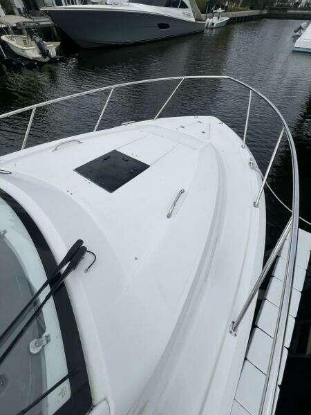 Pursuit 34 AUDACIOUS - Exterior