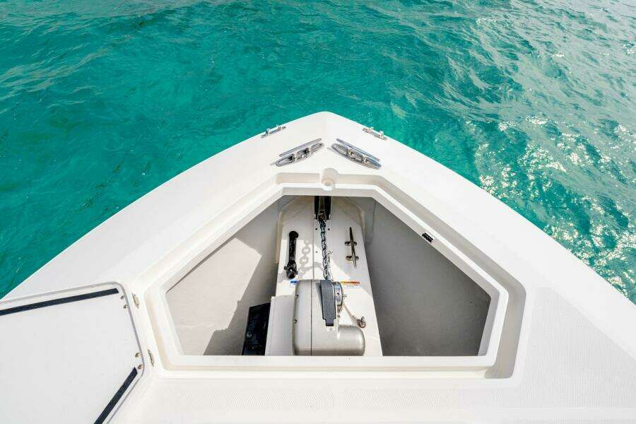 32ft SeaVee Yacht For Sale