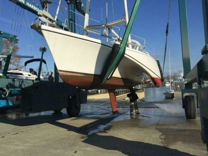 34ft Tillotson Pearson Yacht For Sale