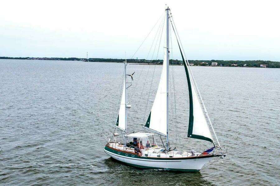 Scotch Bonnet 42ft Bluewater Yachts Yacht For Sale