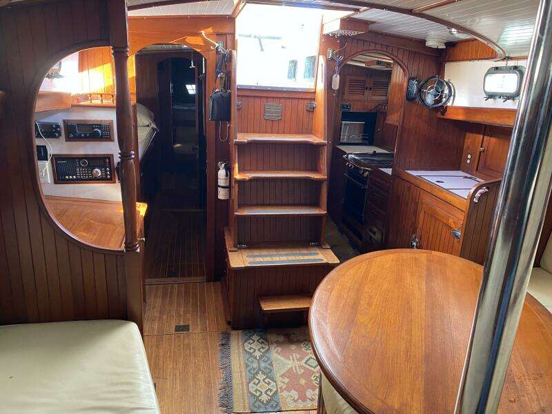 Scotch Bonnet 42ft Bluewater Yachts Yacht For Sale