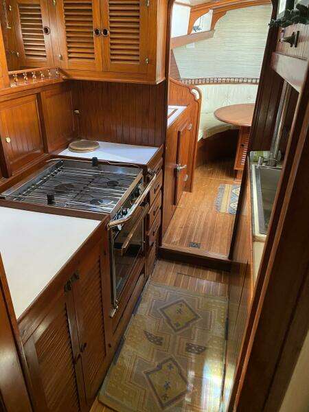 Scotch Bonnet 42ft Bluewater Yachts Yacht For Sale