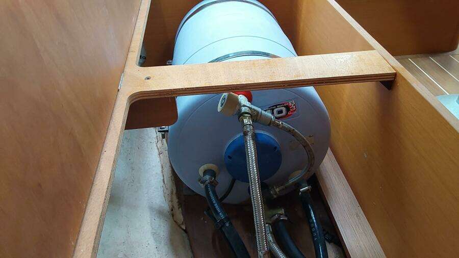 Xaron 45ft Jeanneau Yacht For Sale