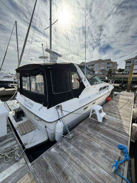 34ft Sea Ray Yacht For Sale