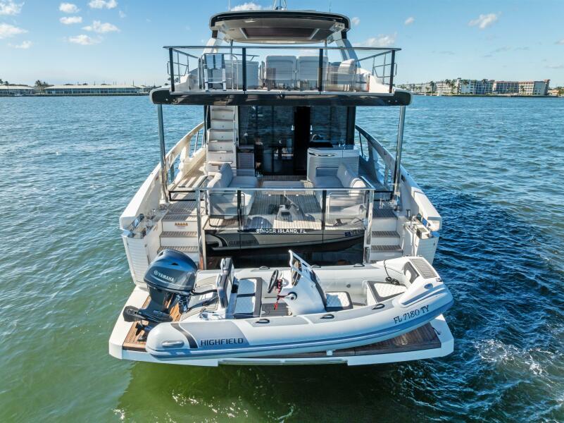 75' 2025 Absolute 75 Navetta