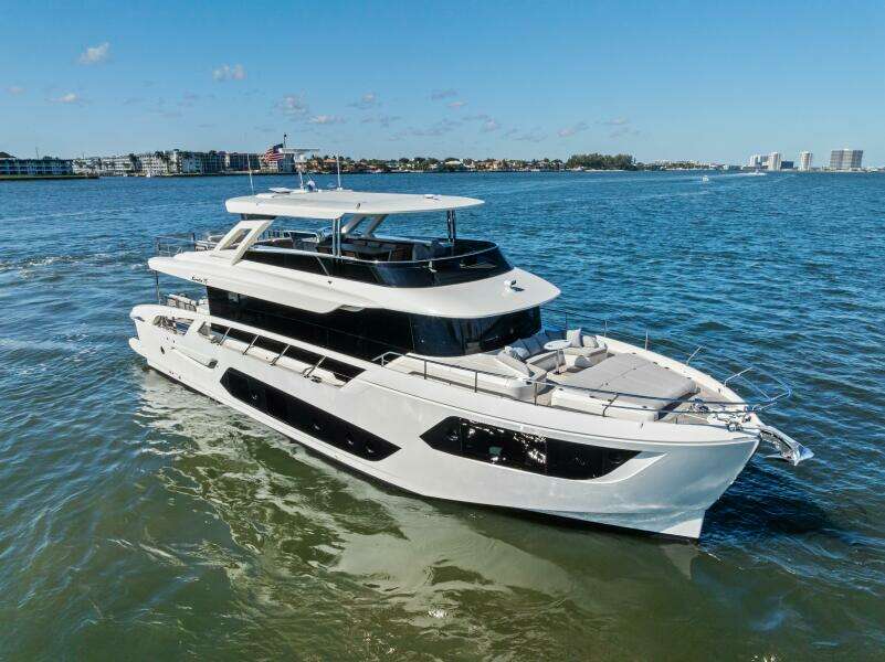 Fantasy Girl 75ft Absolute Yacht For Sale