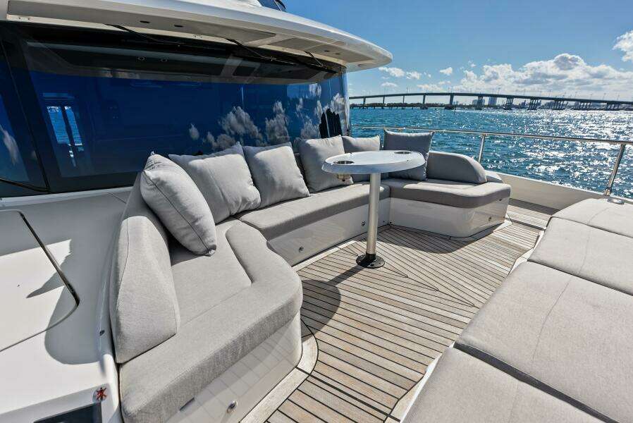 Fantasy Girl 75ft Absolute Yacht For Sale