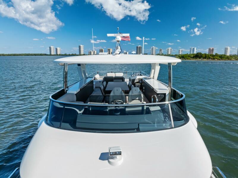 75' 2025 Absolute 75 Navetta