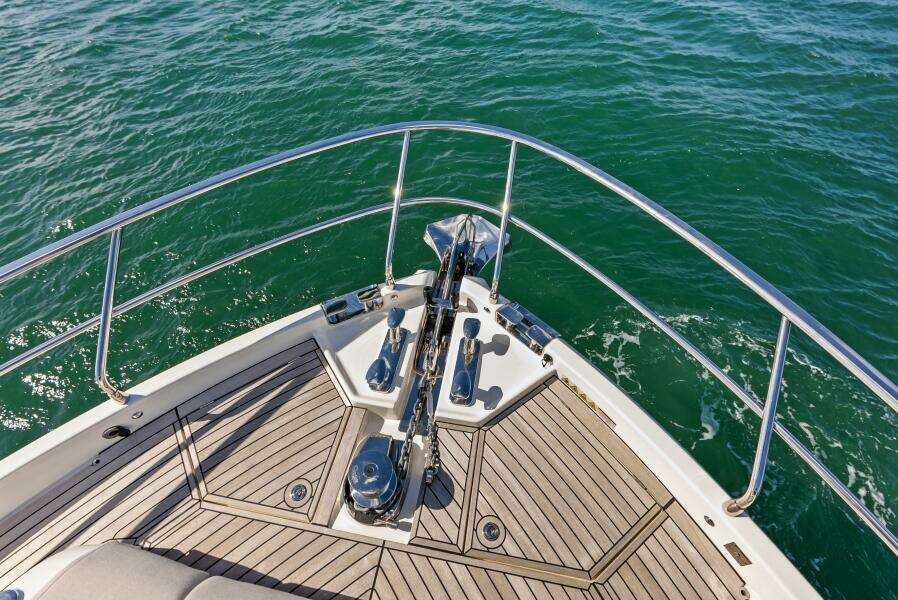 Fantasy Girl 75ft Absolute Yacht For Sale