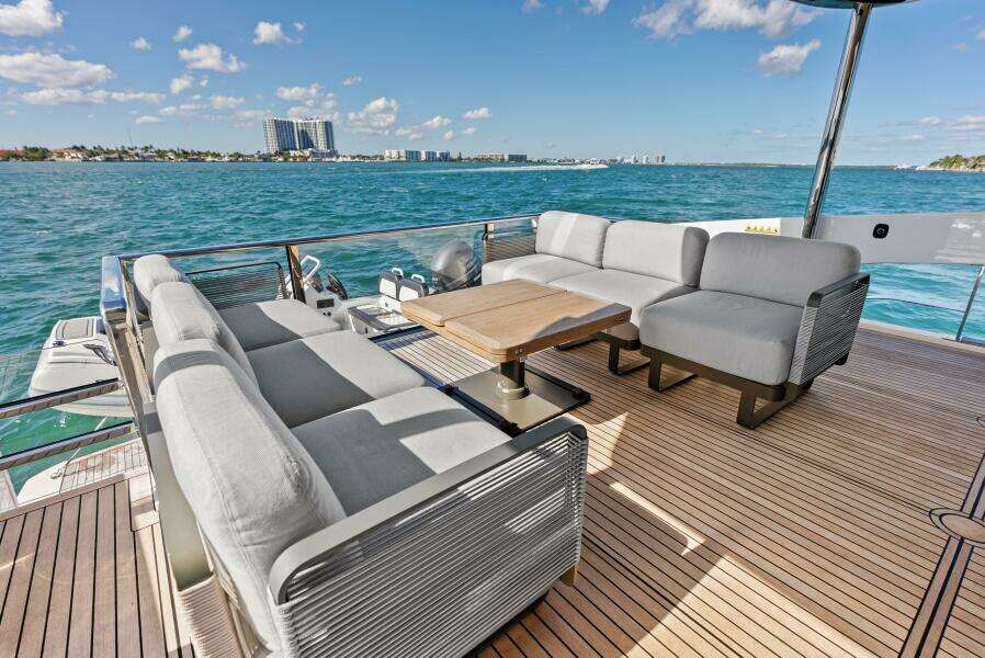 Fantasy Girl 75ft Absolute Yacht For Sale