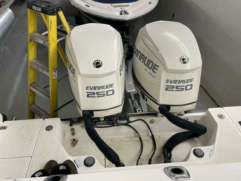 Oh Baby 28ft Boston Whaler Yacht For Sale