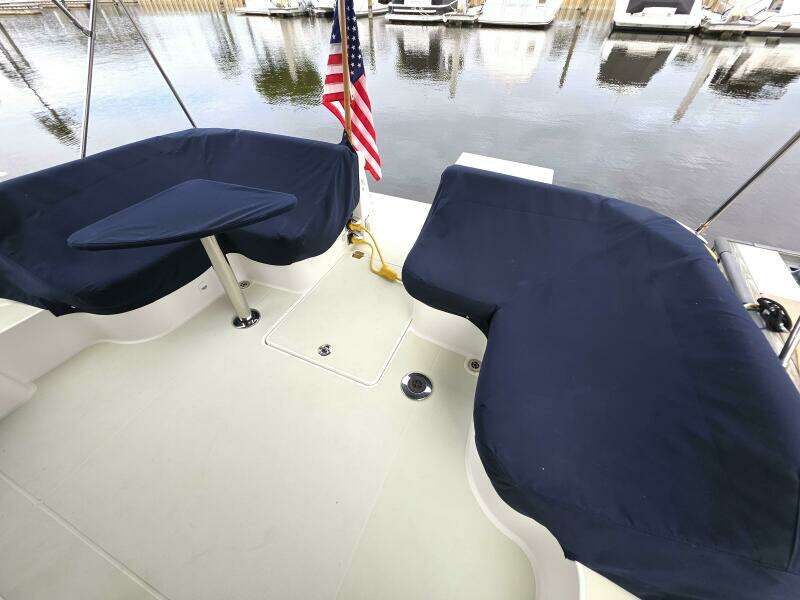 32ft Back Cove Yacht For Sale