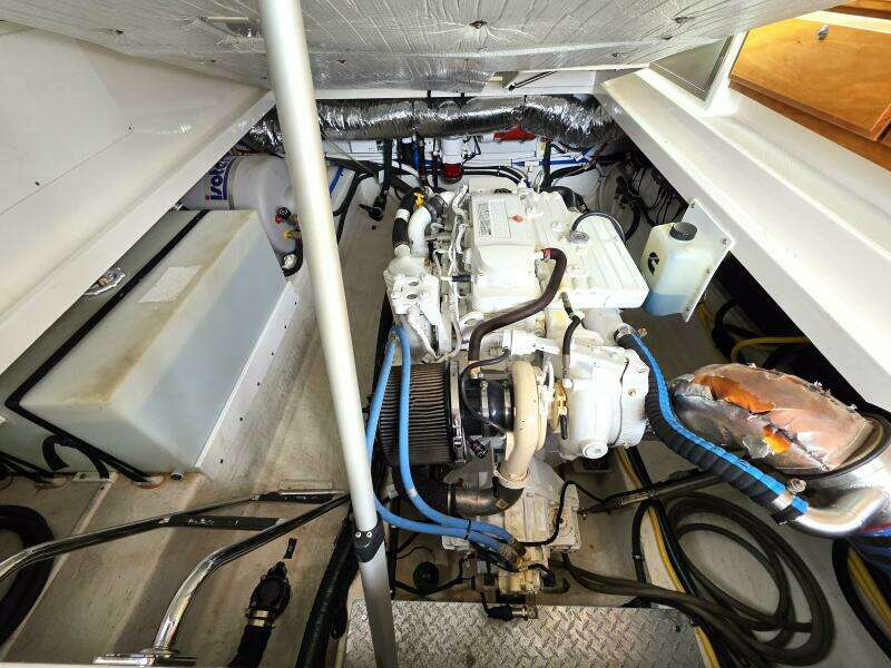 32ft Back Cove Yacht For Sale