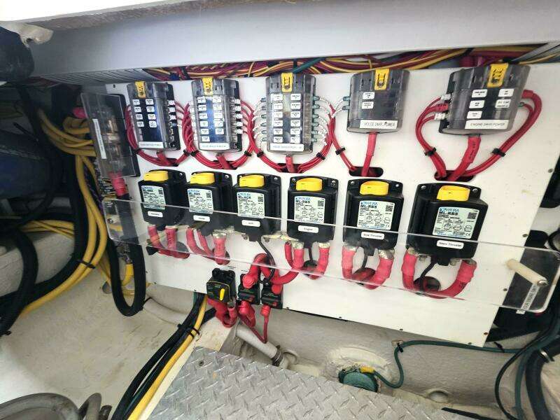 32ft Back Cove Yacht For Sale