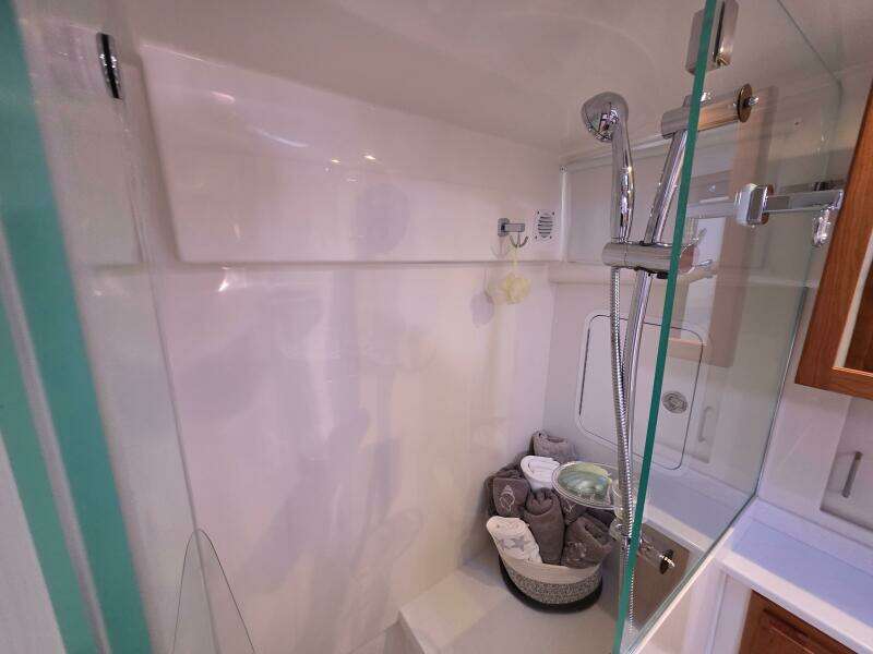 37ft Back Cove Yacht For Sale