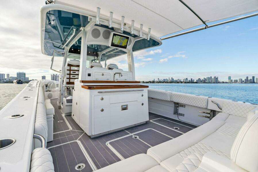 No Name 42ft HCB Yacht For Sale