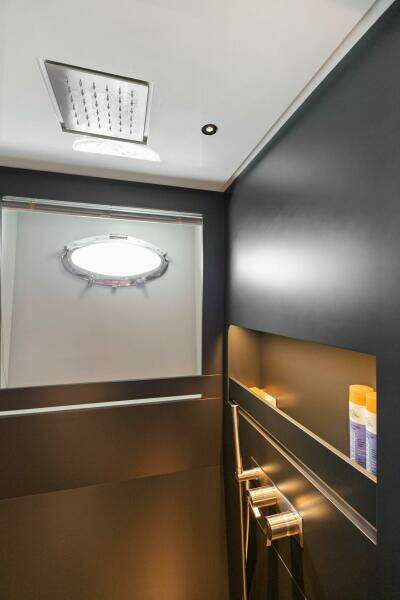 Caffeine 116ft Pershing Yacht For Sale