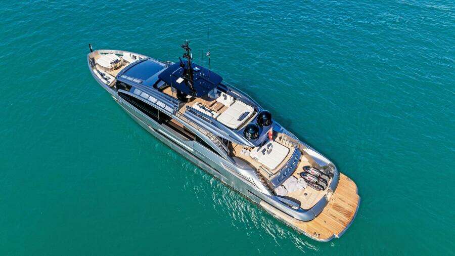 Caffeine 116ft Pershing Yacht For Sale