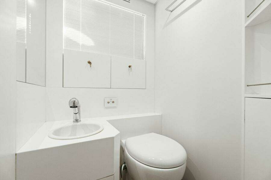 Caffeine 116ft Pershing Yacht For Sale