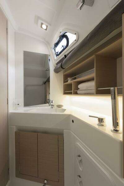 30ft Beneteau Yacht For Sale