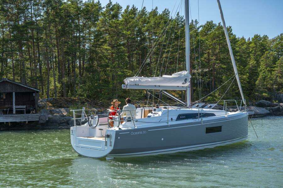 30ft Beneteau Yacht For Sale