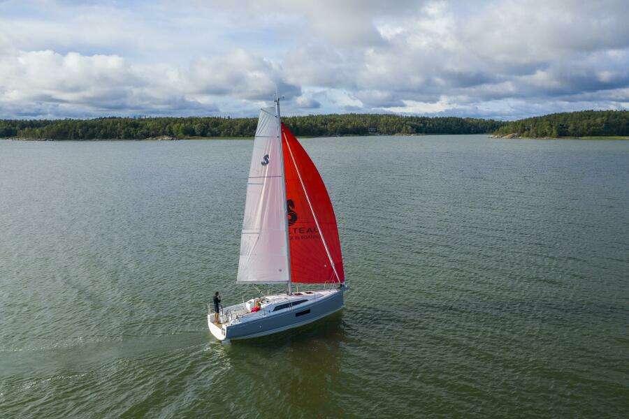 30ft Beneteau Yacht For Sale