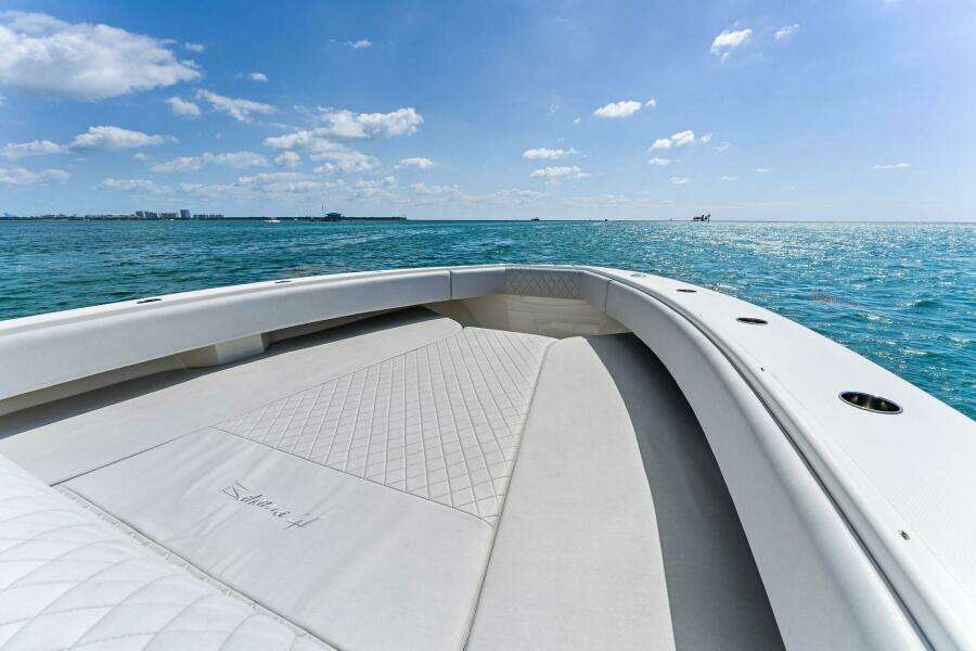 VANTAGE 41ft Bahama Yacht For Sale