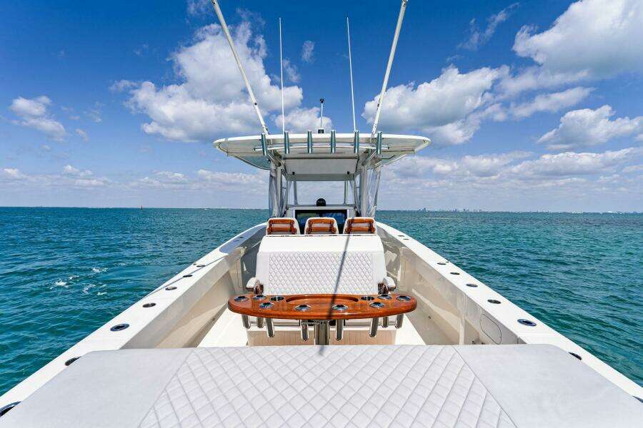 VANTAGE 41ft Bahama Yacht For Sale
