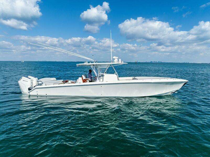 VANTAGE 41ft Bahama Yacht For Sale