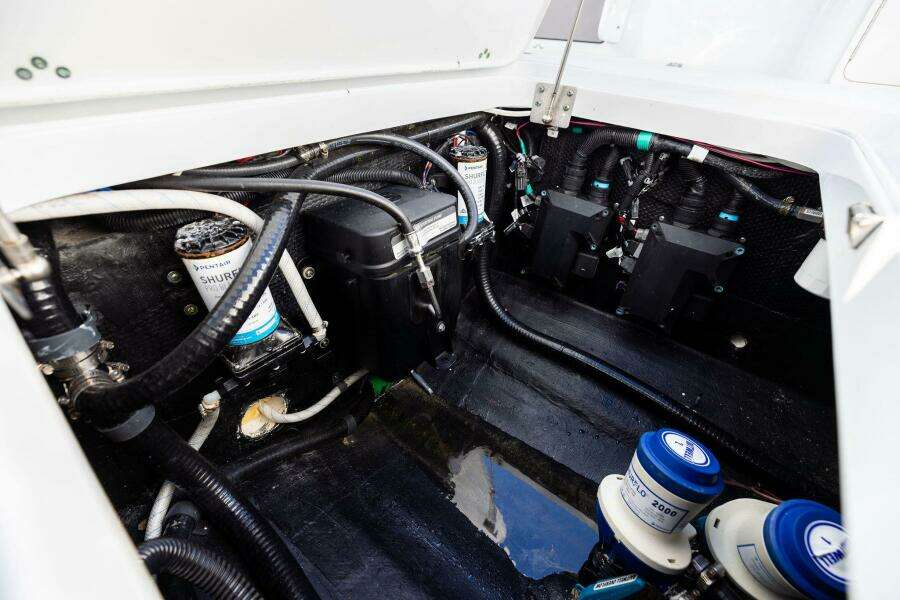 32ft Yellowfin Yacht For Sale