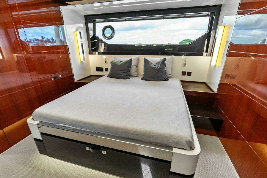 IL VIAGGIO 56ft Riva Yacht For Sale