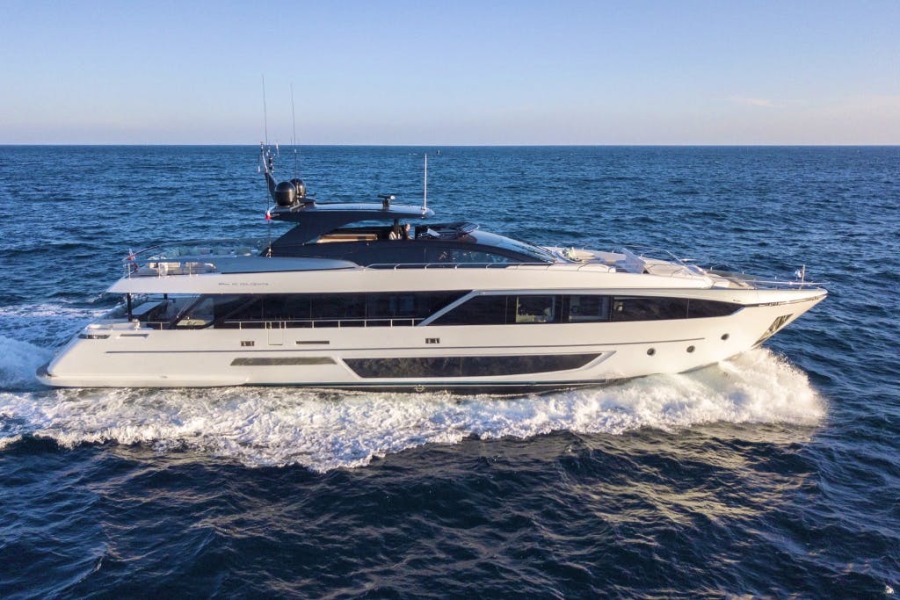 110' 2019 Riva Riva Dolcevita 110
