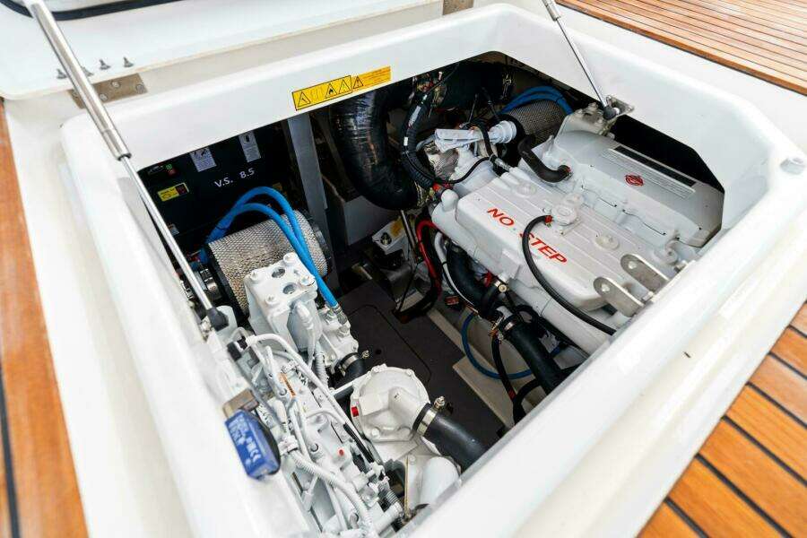 2024 42 Prestige Flybridge - Engine Room