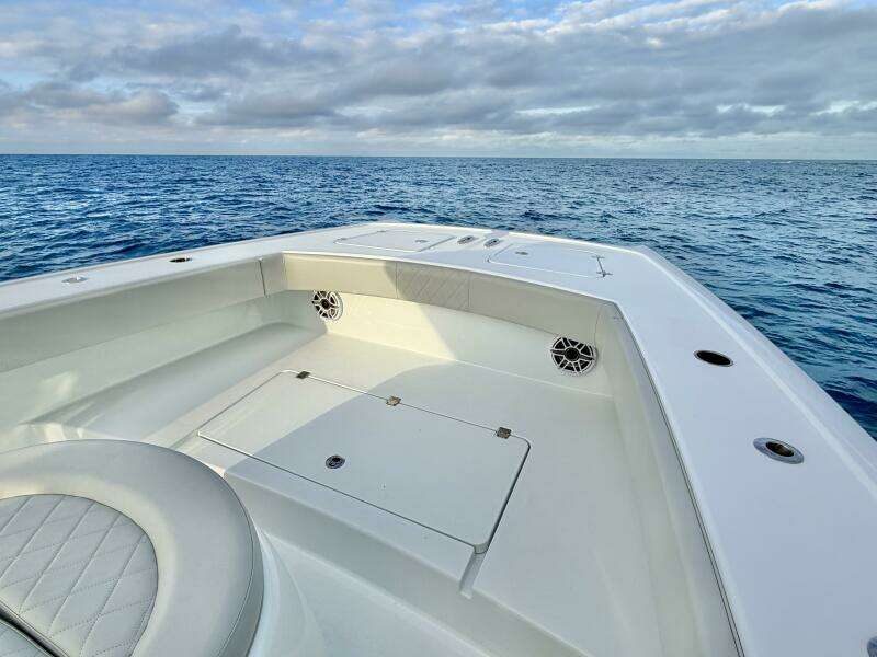 Lodge ical Necessity 37ft Freeman Yacht For Sale