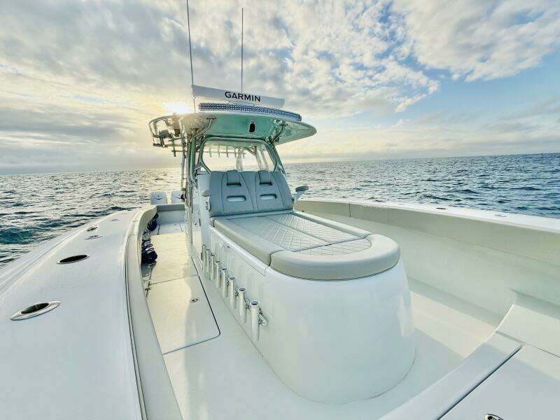 Lodge ical Necessity 37ft Freeman Yacht For Sale