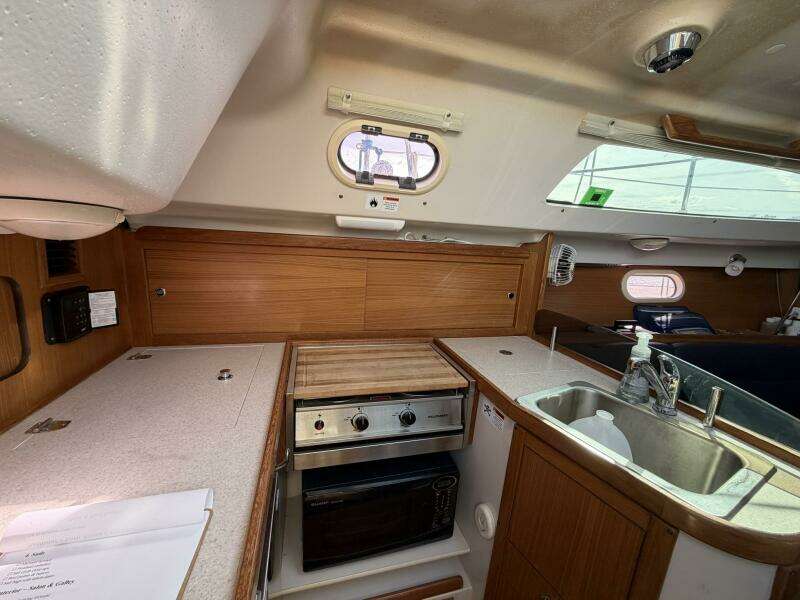 QE3 31ft Catalina Yacht For Sale