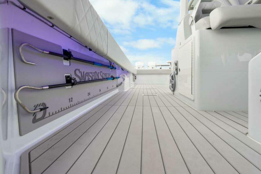 47ft Freeman Yacht For Sale